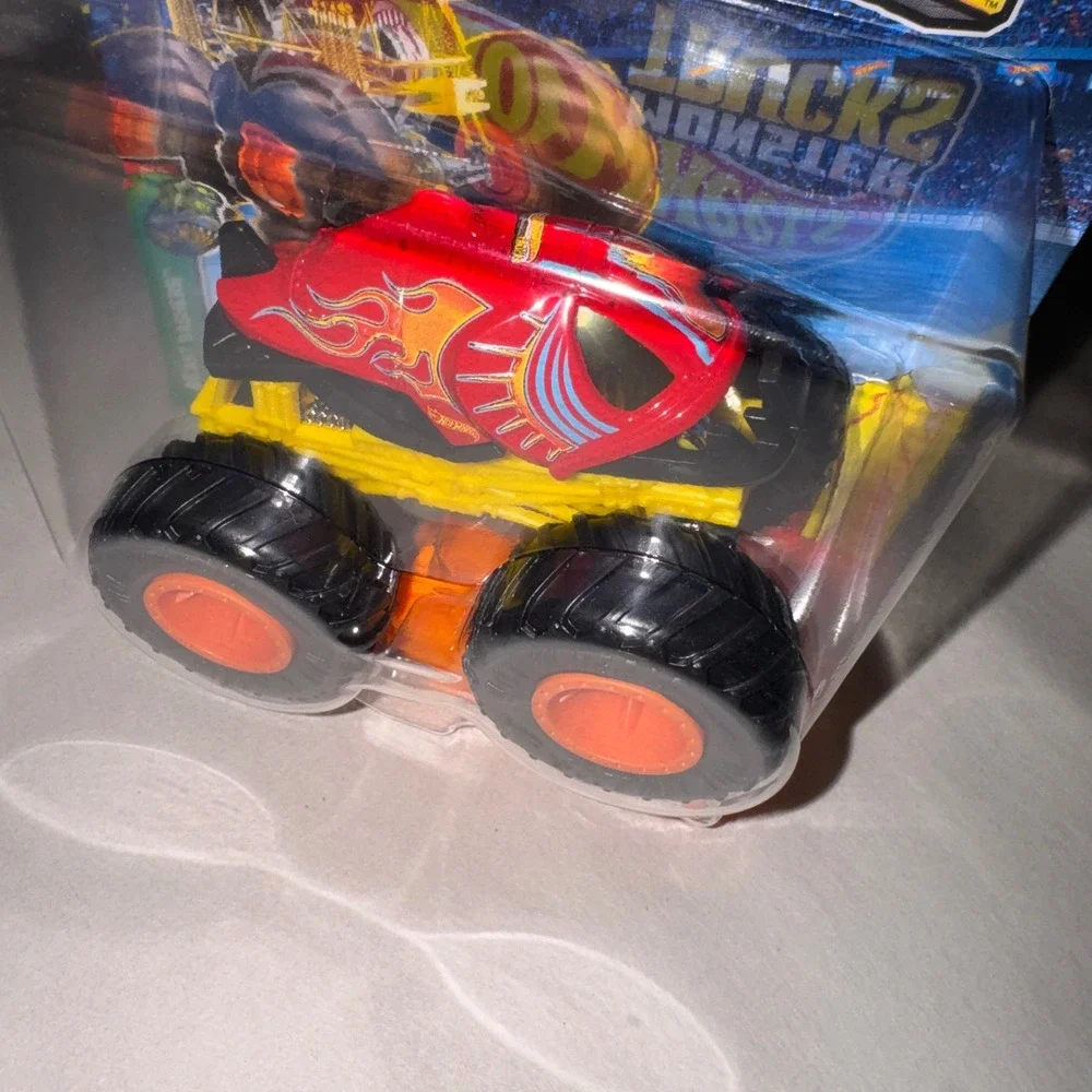 Hot Wheels Monster‎ Trucks Piran-Ahhhh Red Creature Truck 1:64 Scale 2025 FYJ44
